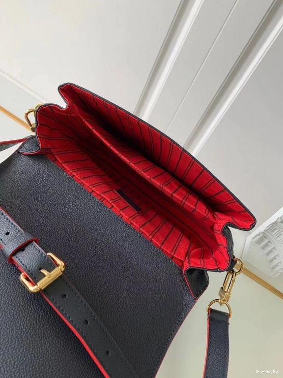Vuitton Metis Pochette Louis 0425